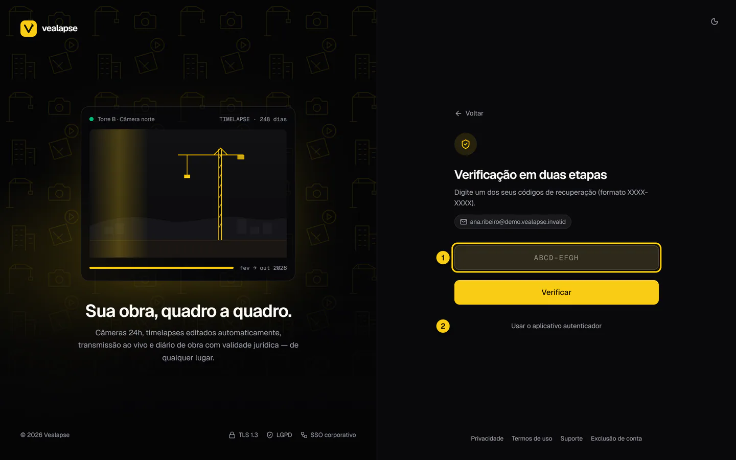 Passo de verificação em duas etapas do login no modo de código de recuperação, com o campo no formato ABCD-EFGH.